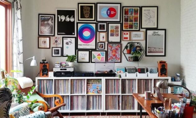 How to decorate your room with vinyl records