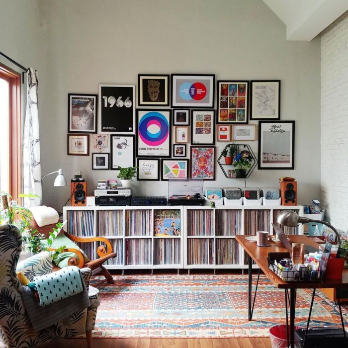 How to decorate your room with vinyl records